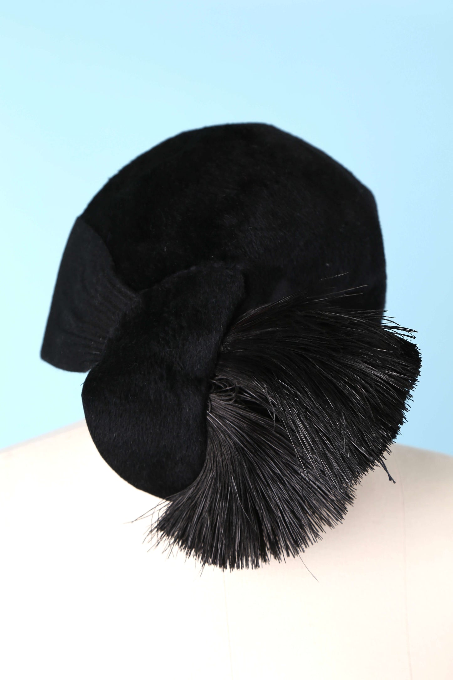 1920's Raven Felt Cloche Hat